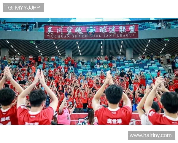 全球足球盛宴国际赛事精彩纷呈球迷热情高涨共同见证历史时刻 全球足球盛宴国际赛事精彩纷呈球迷热情高涨共同见证历史时刻