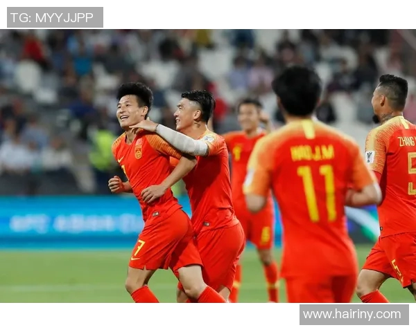 中国男篮迎战澳大利亚队全力争胜展现实力与团队精神 中国男篮迎战澳大利亚队全力争胜展现实力与团队精神